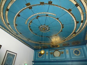 NL2012_02420_Planetarium